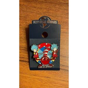 Universal Studio Parks Island of Adventure Thing 1 & 2‎ Moving Enamel Pin